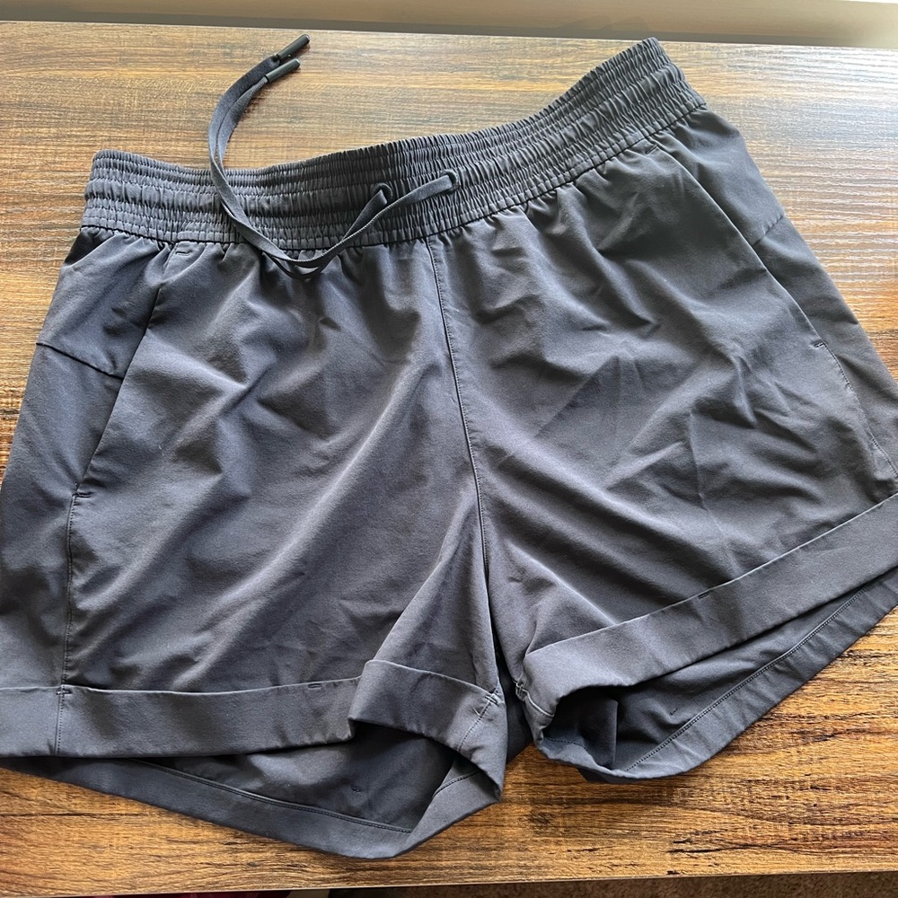 Lululemon shorts!
